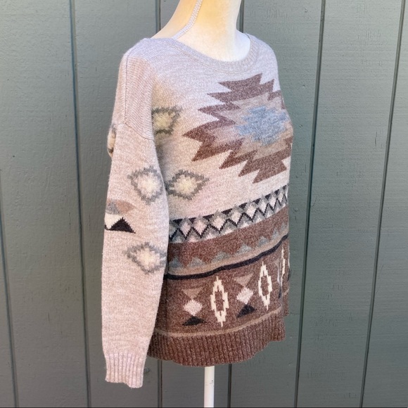 American eagle wool blend Aztec sweater - Picture 4 of 9